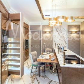 cuisines luxueuses fournies par l'Italie