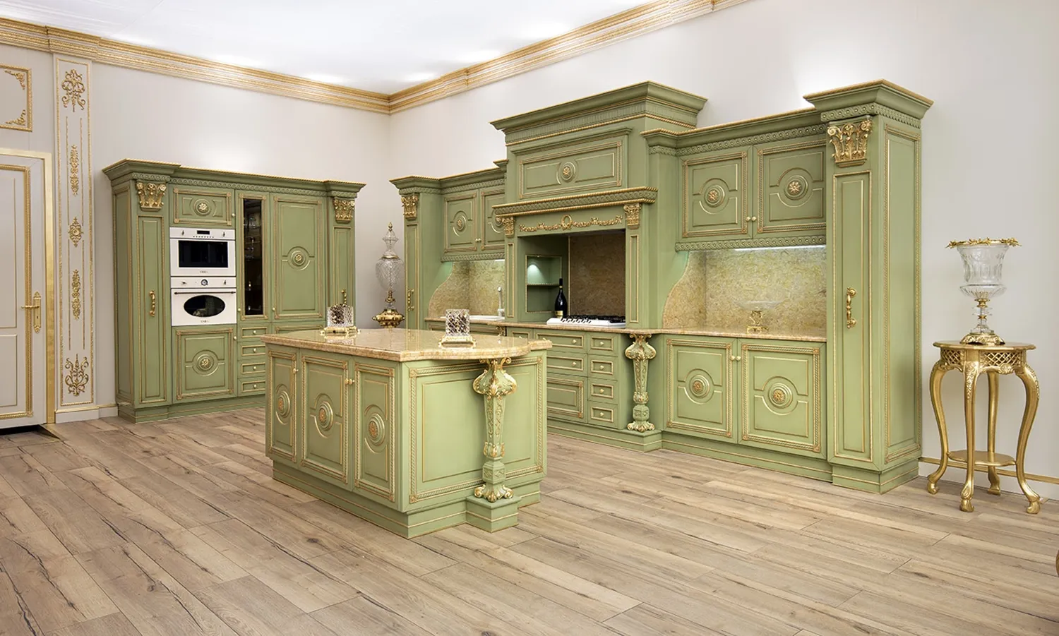 تصميم داخلي كلاسيكي فاخر لإنشاء مطابخ على الطراز الباروكي المطلية والمذهبة