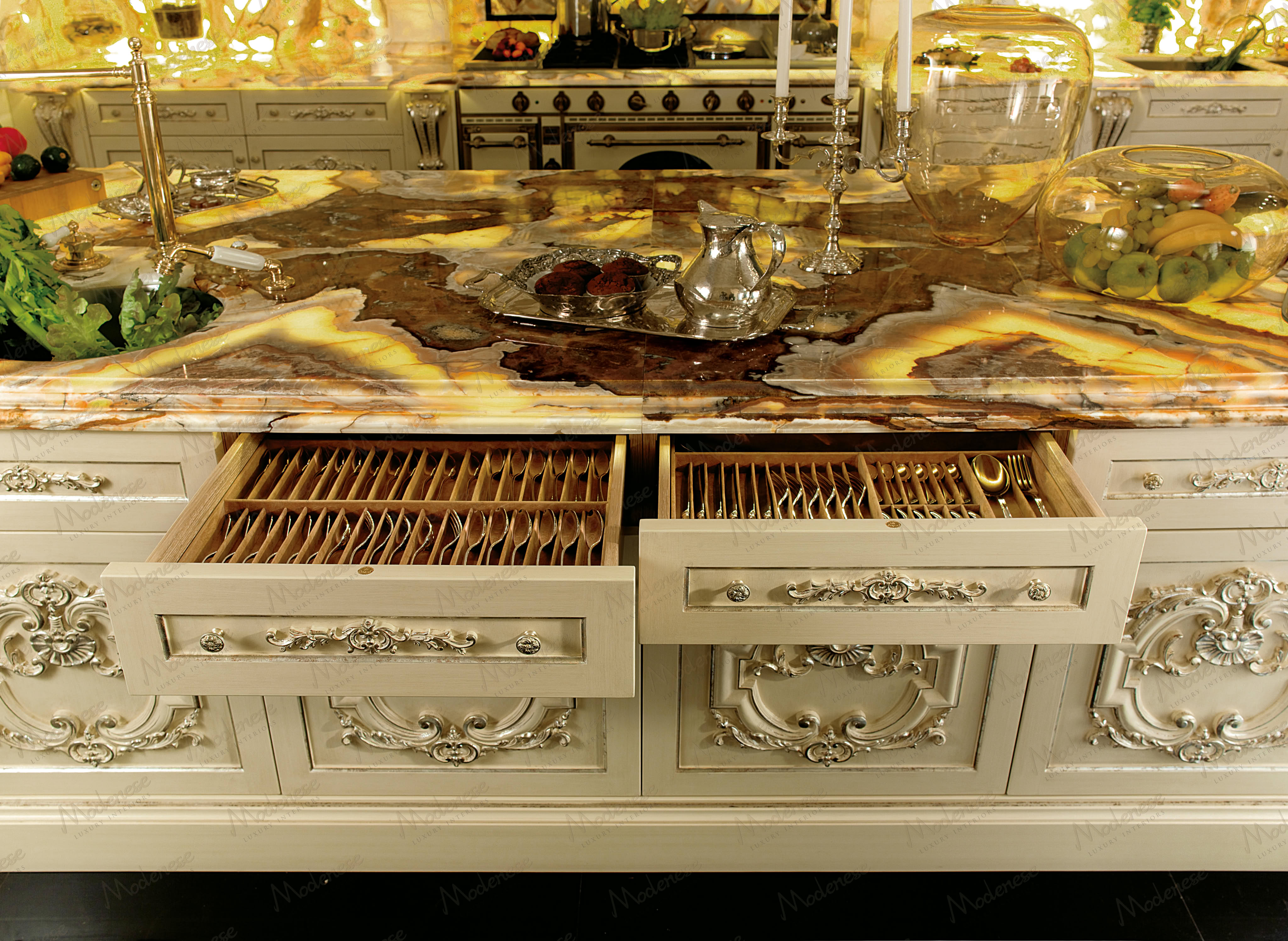 kitchen-luxury-classic-modenese-interiors-005