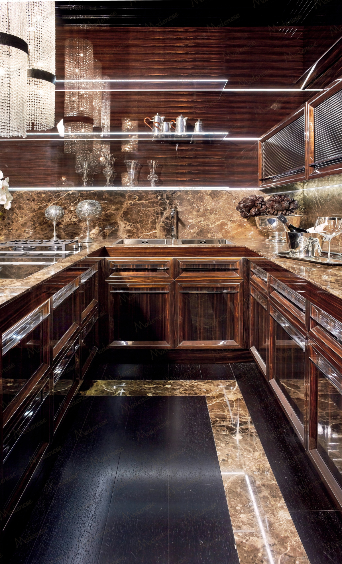 Eclectic Italian kitchen in Doha by Modenese Bespoke