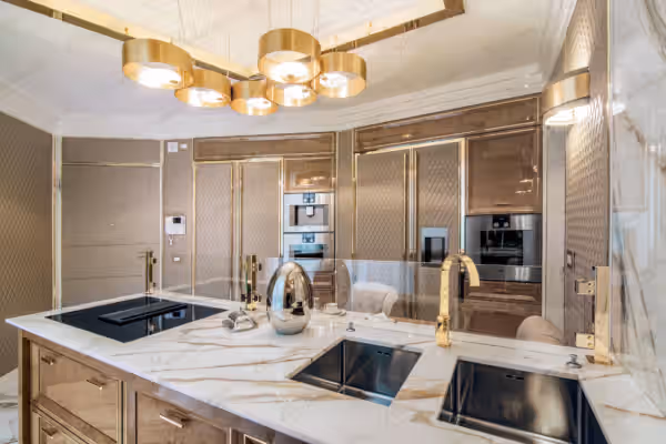 Luxury Italian kitchen in New York by Modenese Bespoke
