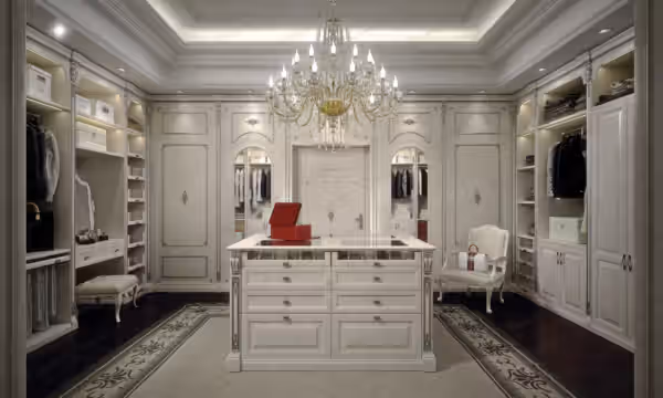 Contemporary Italian walk-in closet by Modenese Bespoke