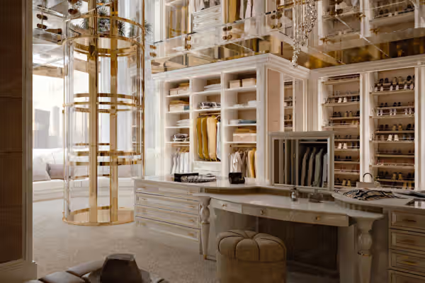 Modern Luxury Italian walk-in closet by Modenese Bespoke