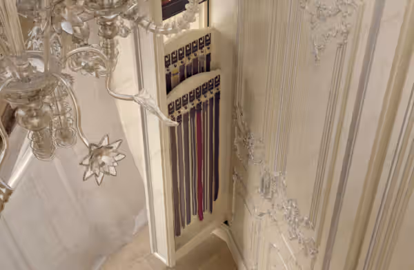 Classic Luxury Italian walk-in closet in London by Modenese Bespoke