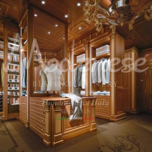 luxury-walk-in-closet-neoclassic-wood