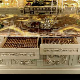 مطابخ صنع في إيطاليا بأسلوب فاخر